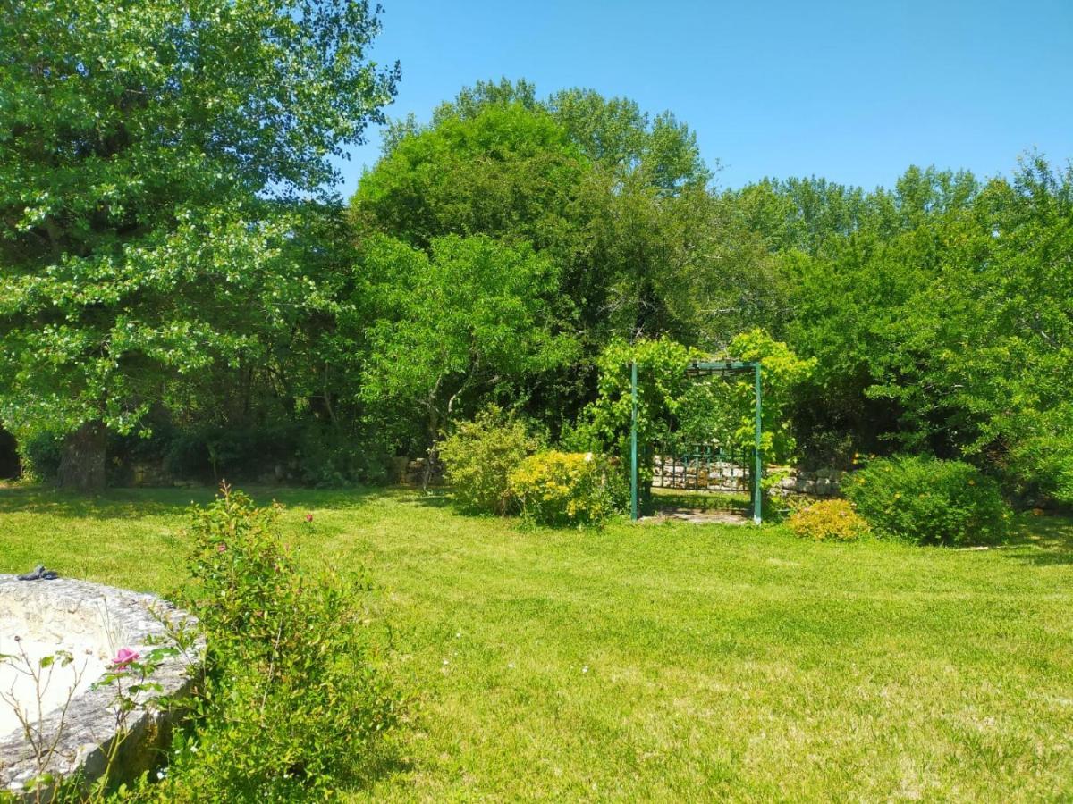 Paussac-et-Saint-Vivien Grande Villa Au Coeur De La Dordogne מראה חיצוני תמונה