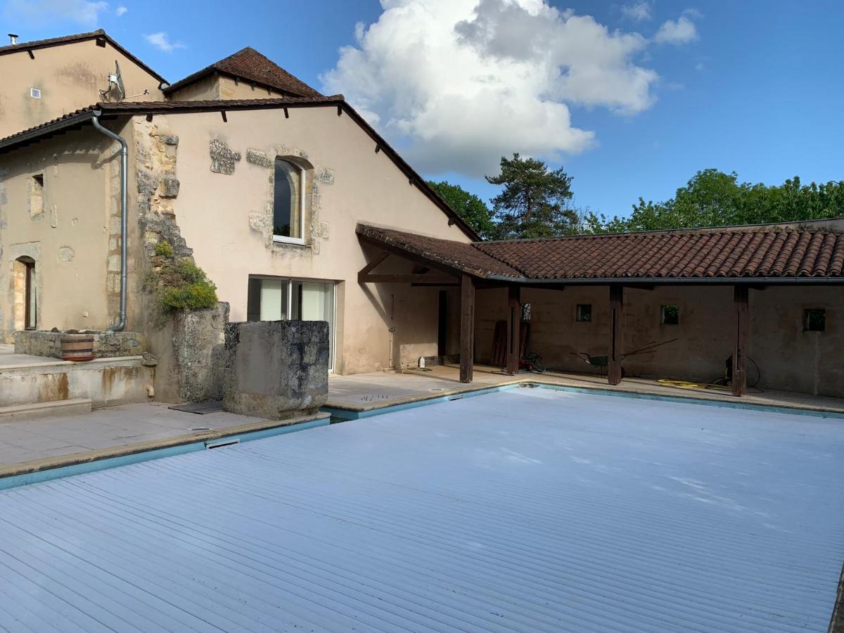 Paussac-et-Saint-Vivien Grande Villa Au Coeur De La Dordogne מראה חיצוני תמונה