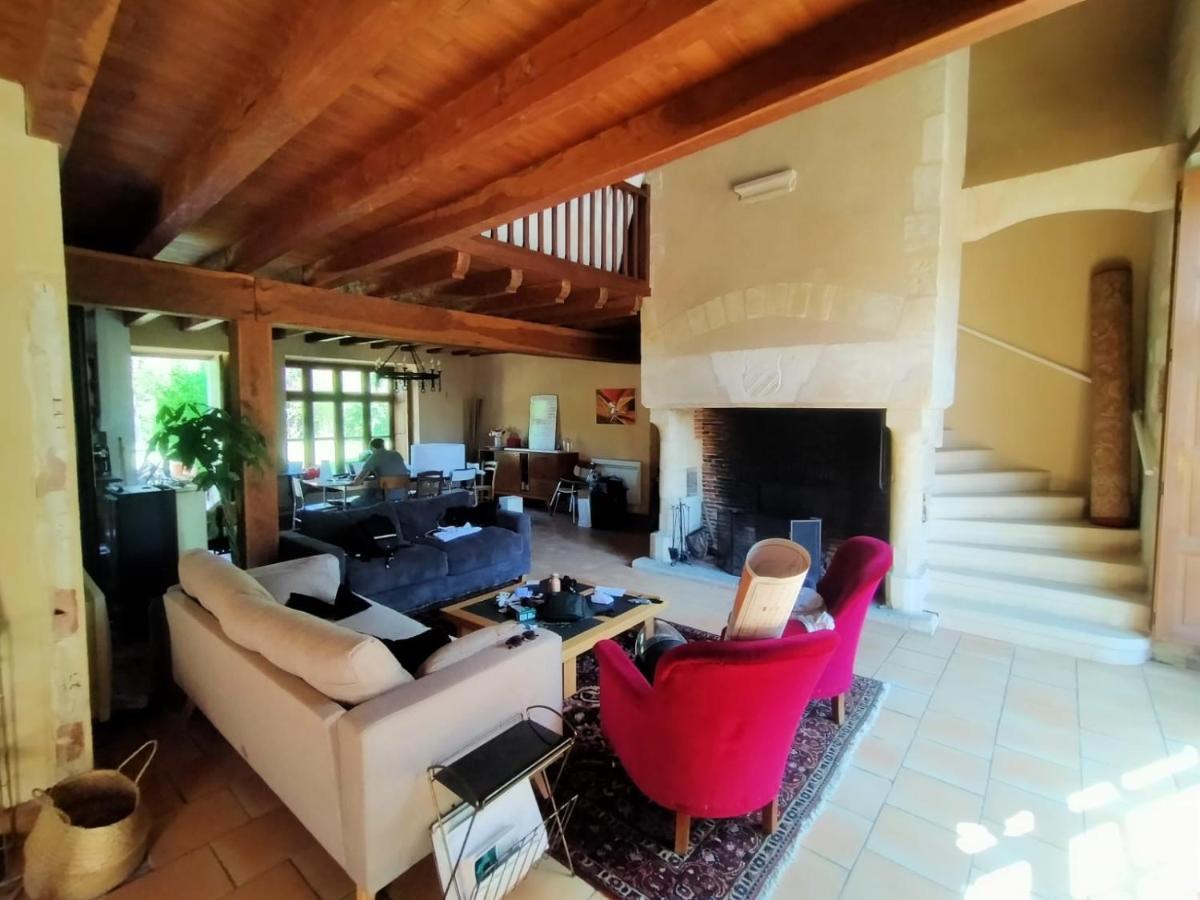 Paussac-et-Saint-Vivien Grande Villa Au Coeur De La Dordogne מראה חיצוני תמונה