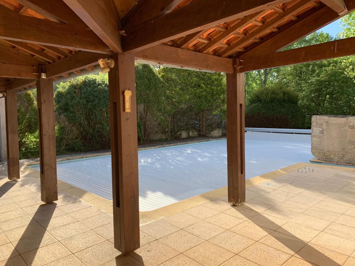 Paussac-et-Saint-Vivien Grande Villa Au Coeur De La Dordogne מראה חיצוני תמונה