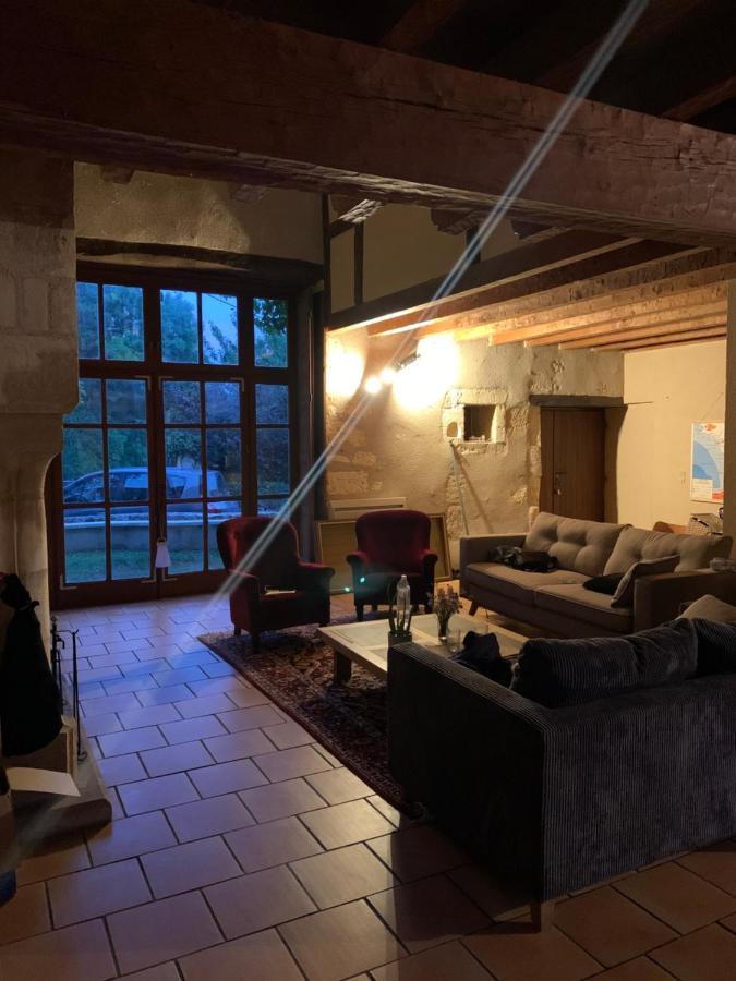 Paussac-et-Saint-Vivien Grande Villa Au Coeur De La Dordogne מראה חיצוני תמונה